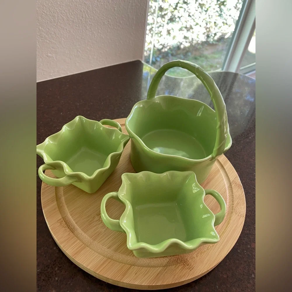 Crate&Barrel Vintage 2004 Green Stoneware Ruffle Basket Set of three items NWT